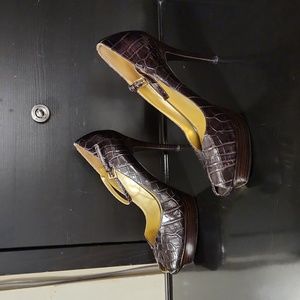 Guess Peep Toe Heels